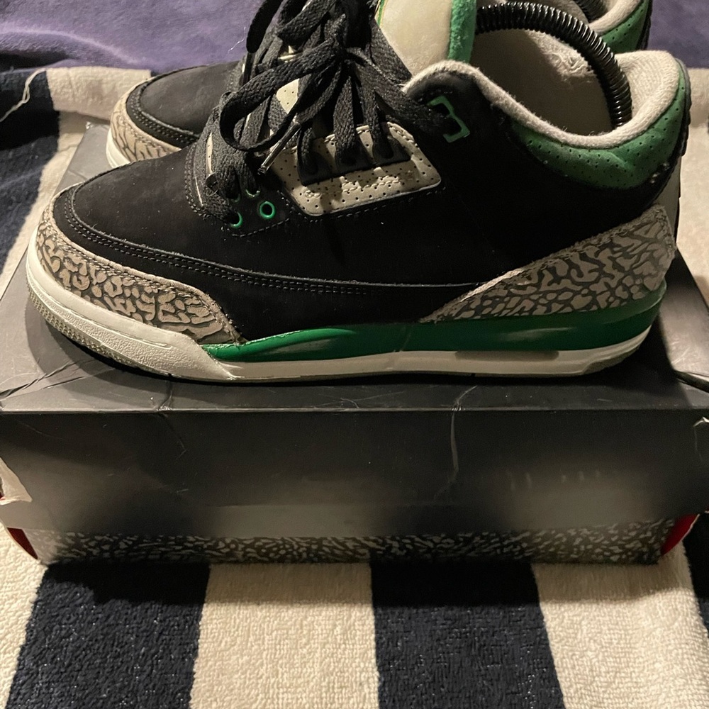 Jordan 3’s Pine Green